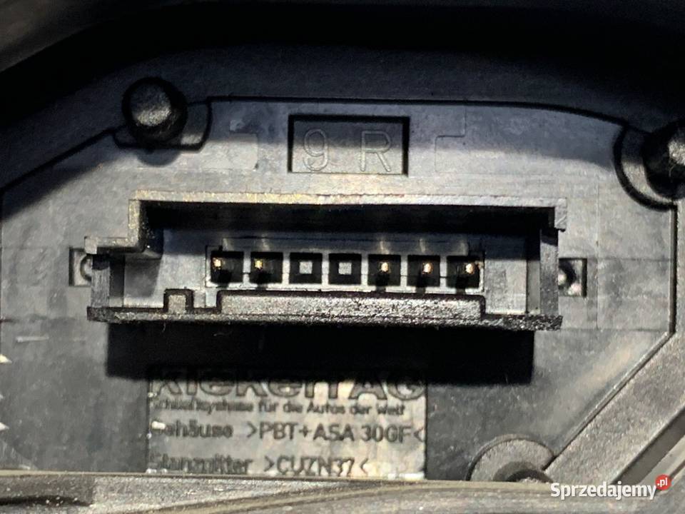 ZAMEK DRZWI PRAWY TYŁ BMW E87 Hatchback 7167076