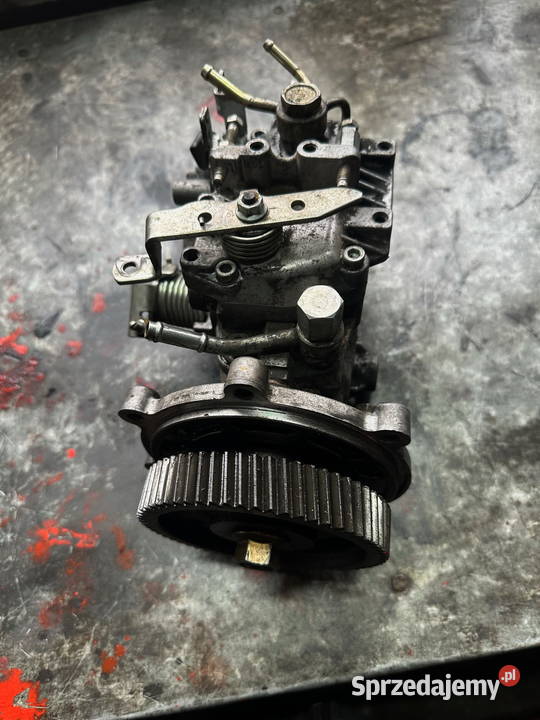 części wózek widłowy TOYOTA pompa wtryskowa Działoszyn