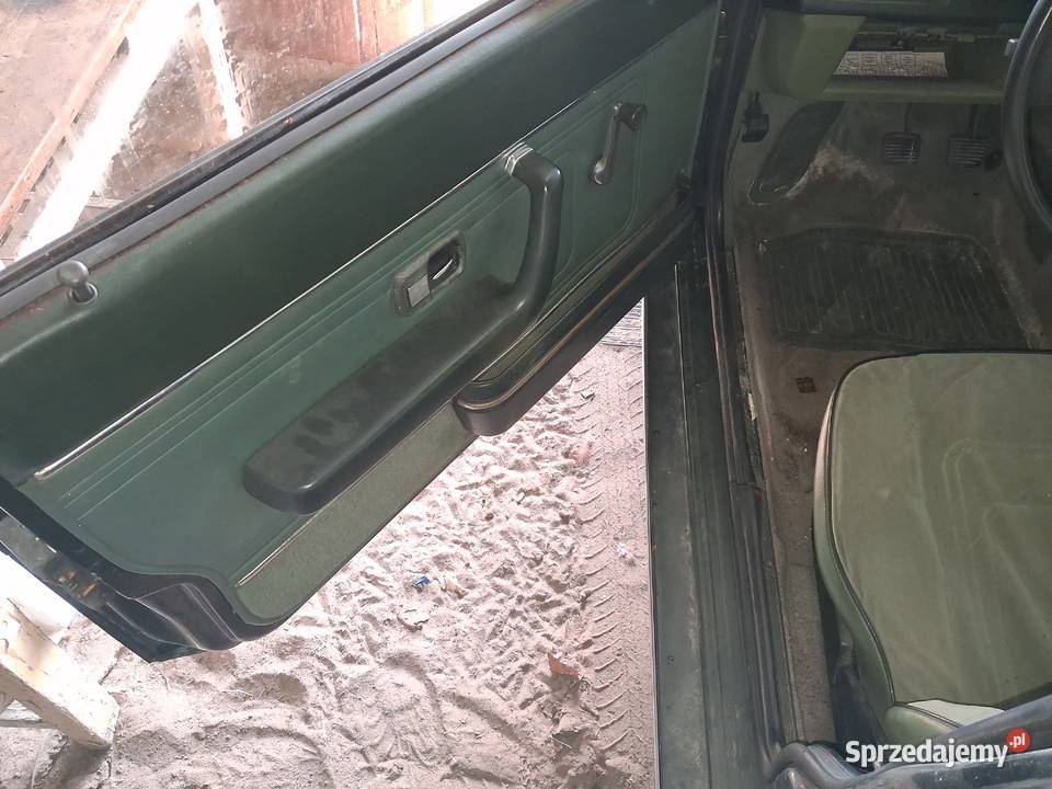 Audi 80 B2 1979 16 benzyna Żdżenice