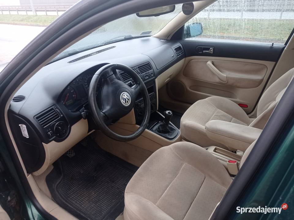 VW Bora prod 1999 16 B opony zima plus letnie z mazowieckie