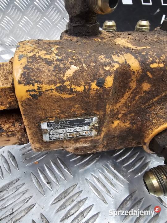 Zawór sekwencyjny obrotu Case do Gdynia