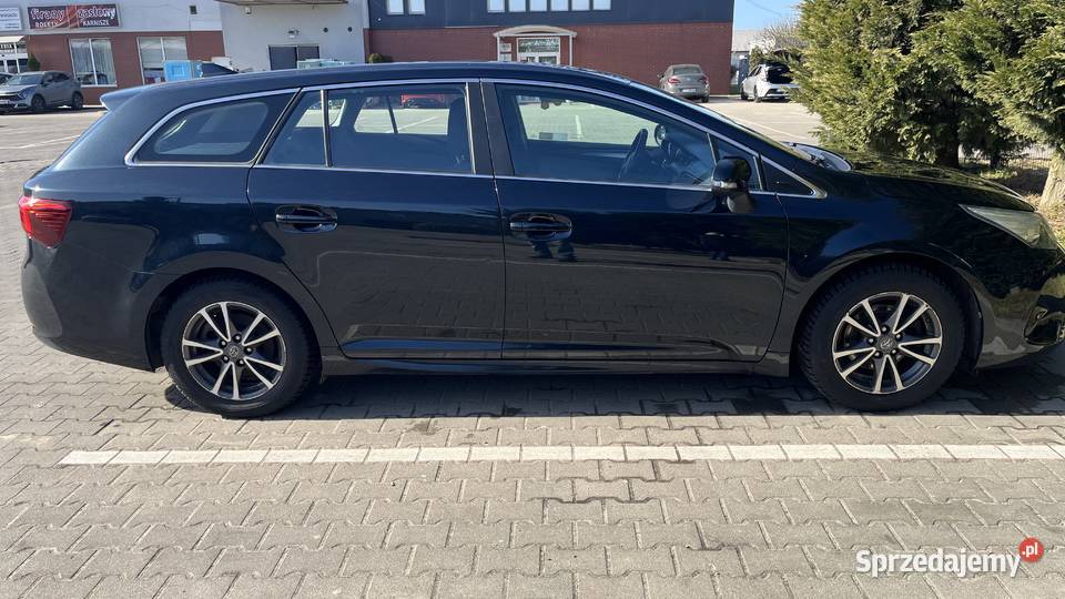 Piękna Toyota Avensis 2017 combi Automat zachodniopomorskie Szczecin