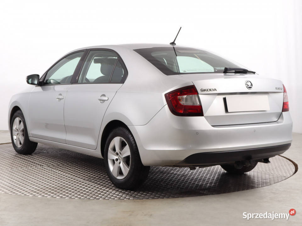 Skoda Rapid 10 TSI światła przeciwmgielne Rapid