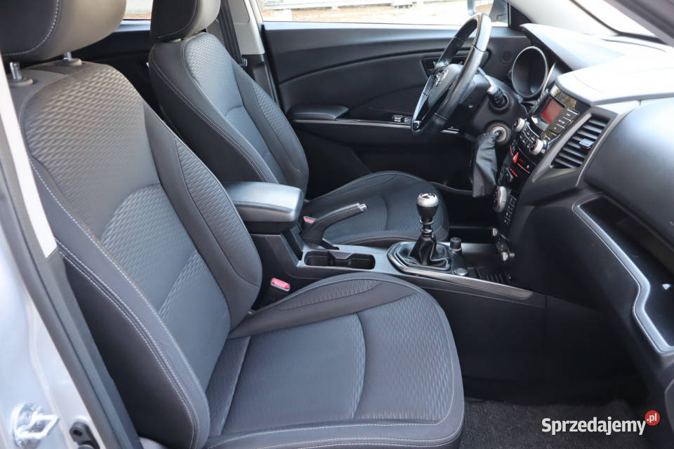 SsangYong XLV 16 eXGi Samochody osobowe