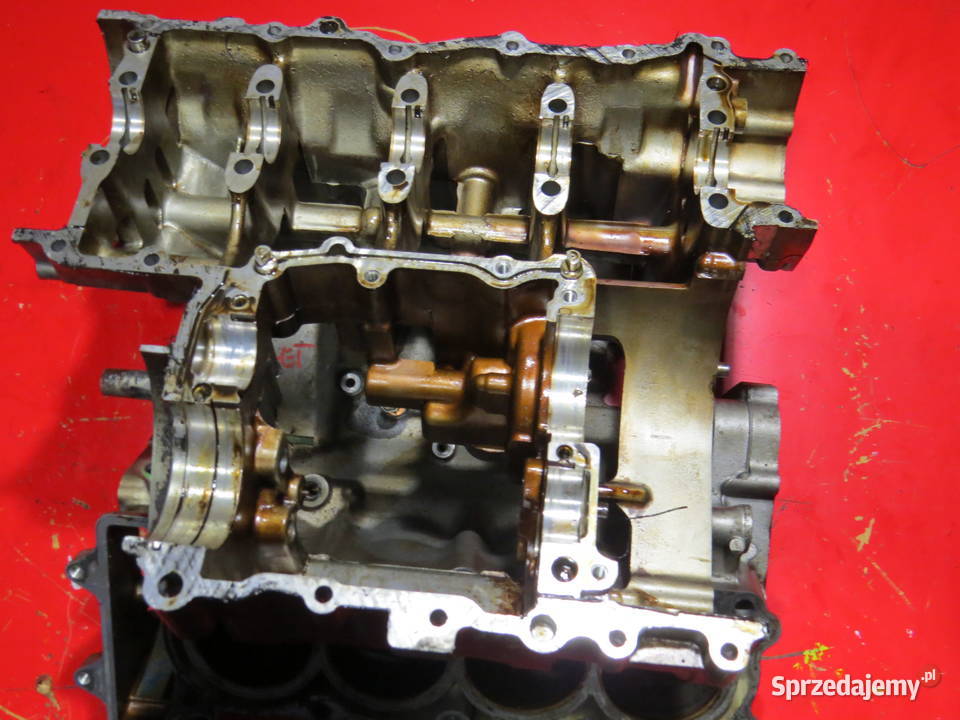 HONDA HORNET 600 PC25 03 blok korpus silnika