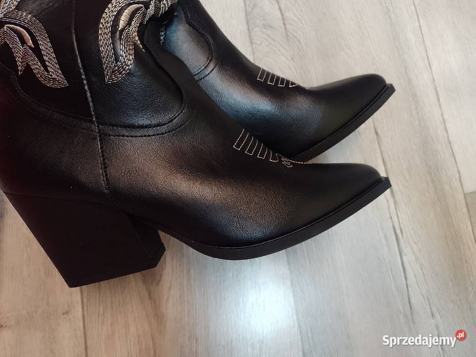 3940 Czarne zdobione haftowane Kozaki kowbojki Kraków sprzedam