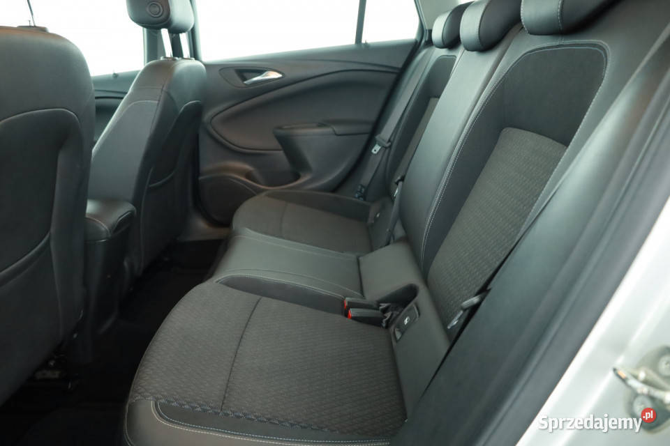 Opel Astra 14 T relingi dachowe Astra Piaseczno