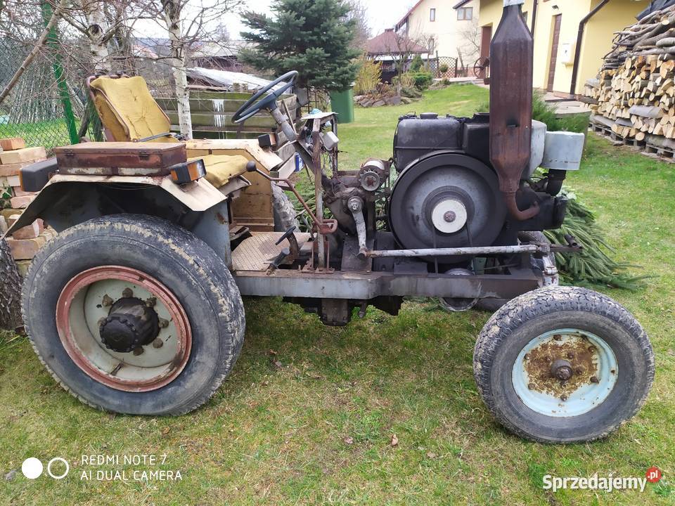 Ciągnik sam s 15 Dynów