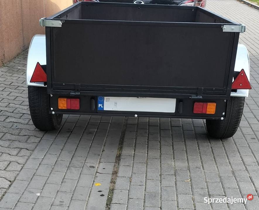 Przyczepka samochodowa