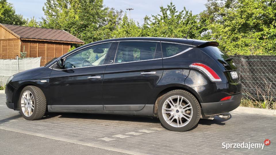 Lancia Delta 2011 14T LPG przyciągające uwagę nieuszkodzony Łódź