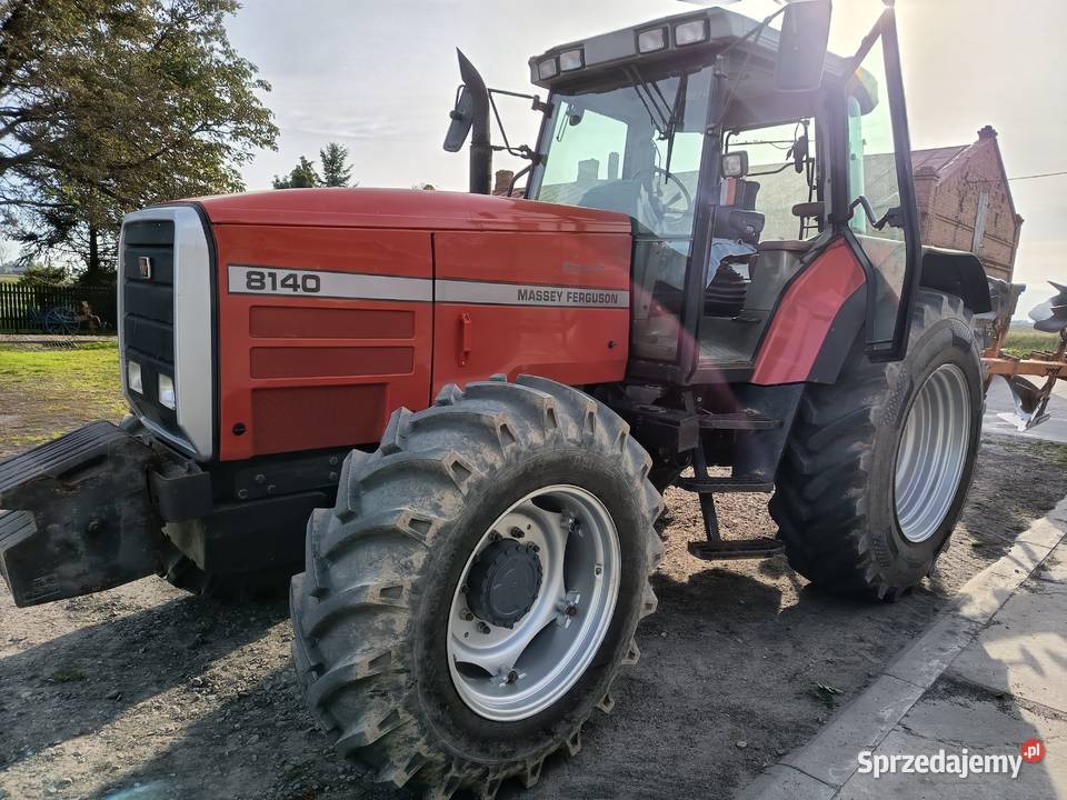 Massey Ferguson 8140 Gąbin