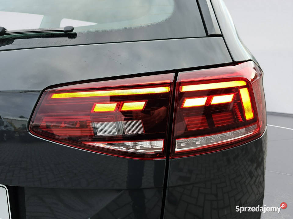 Volkswagen Passat 20 TDI EVO Business DSG Kombi mazowieckie Janki