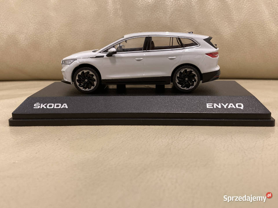 SKODA ENYAQ IV 100 Electric 143 zachodniopomorskie Szczecin