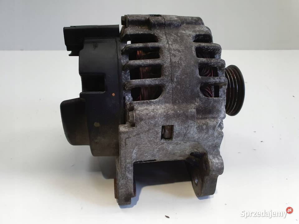 Skoda Fabia I VW Polo IV 12 12V ALTERNATOR valeo osobowe