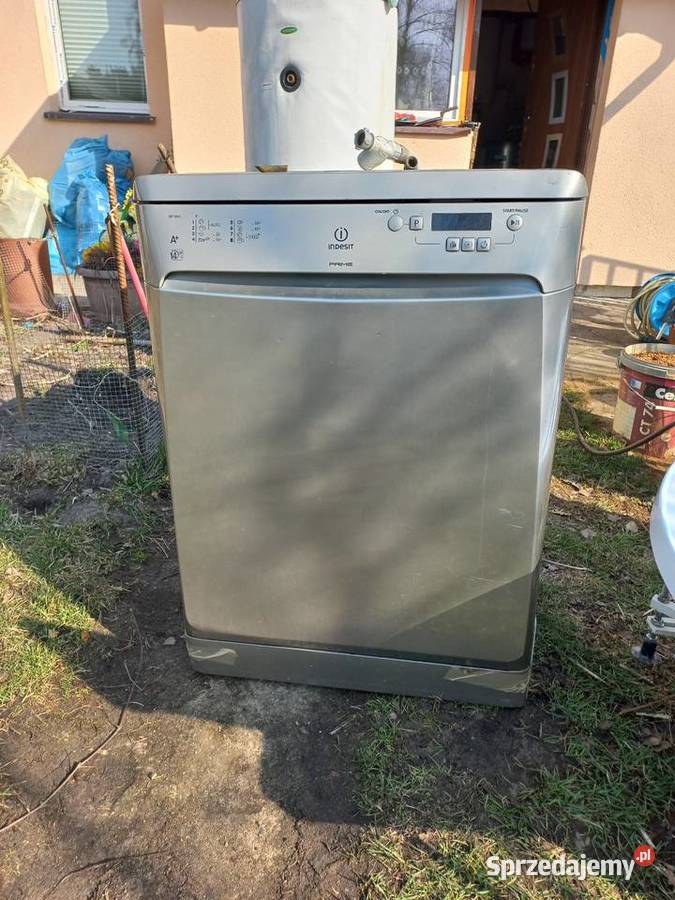 Zmywarka do naczyń Indesit uszkodzona sprzedam