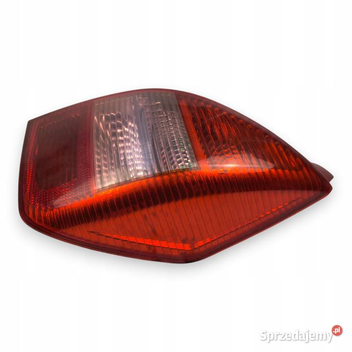 LAMPA PRAWA Citroen C2 20032009 tylnia prawy tył Lampy tylne Chełm