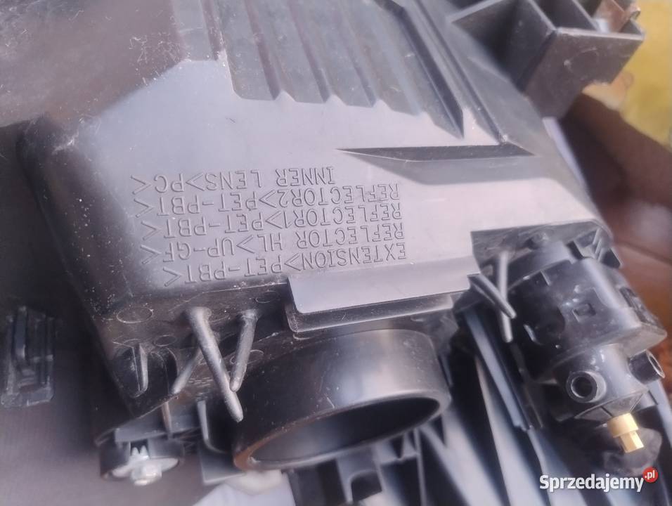 Mazda 2 0714 lampa reflektor lewa przednia przód Rok produkcji 2014 wielkopolskie Ślesin