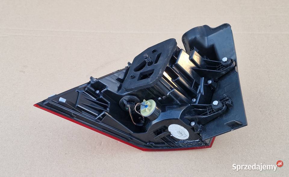 VW TIGUAN II 5NA LAMPA PRAWA TYŁ TYLNA IDEALNA lubuskie Bieleń