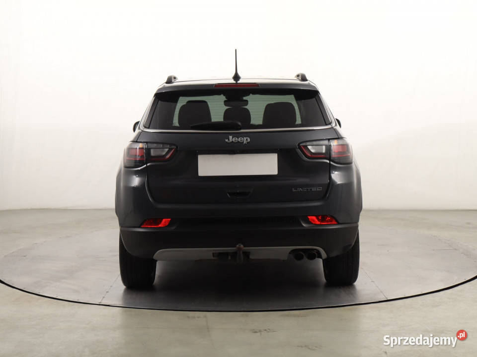 Jeep Compass 13 TGDI asystent parkowania Compass