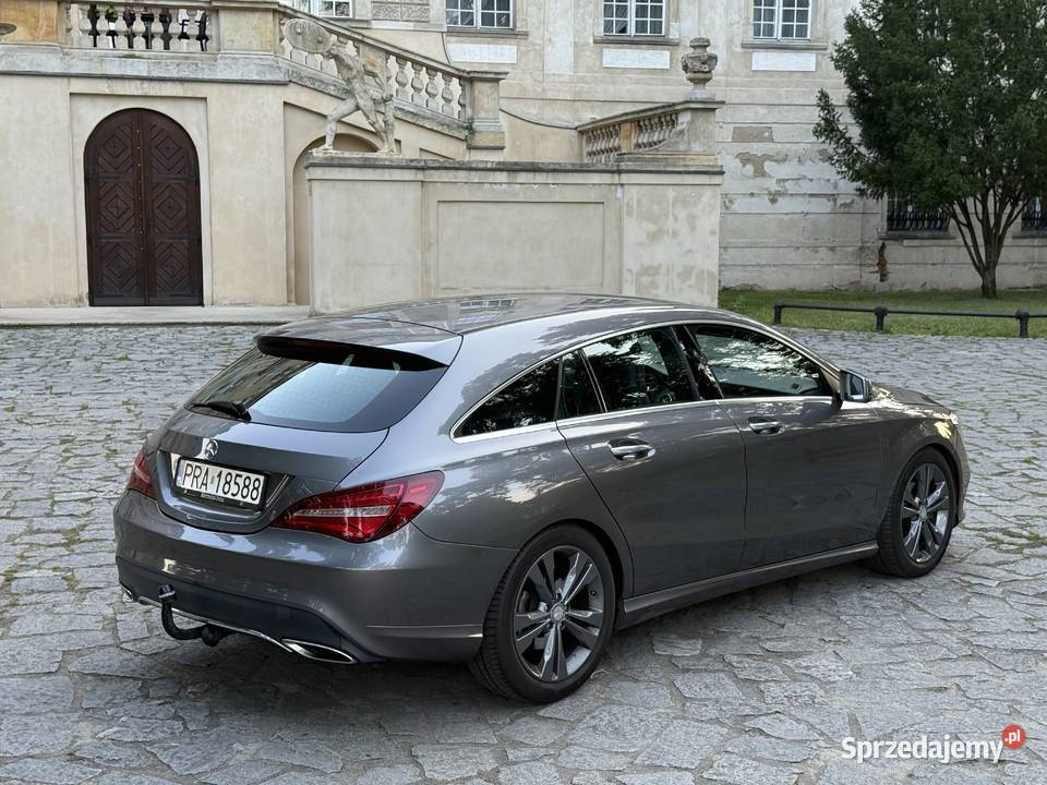 Mercedes CLA 220 CDI Shooting Brake łopatki zmiany biegów