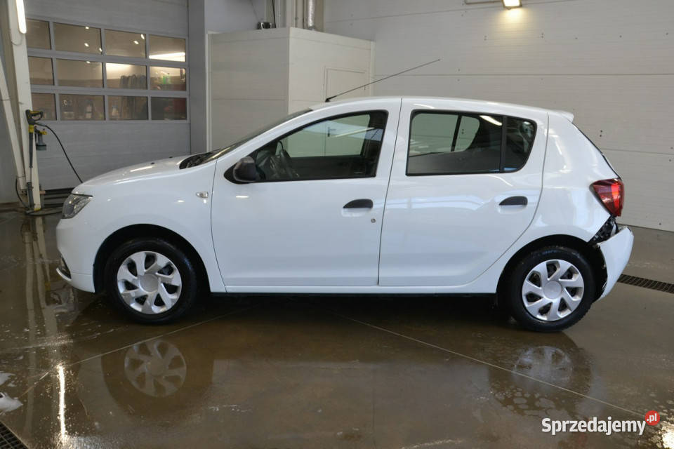 Dacia Sandero 10 benzyna 75 ledy wspomaganie Samochody osobowe Kęty