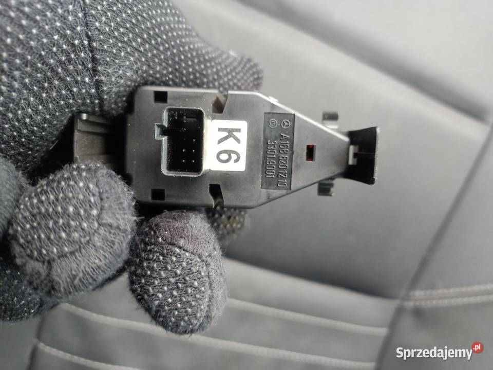 Przełącznik świateł awaryjnych włącznik Mercedes Szczecin