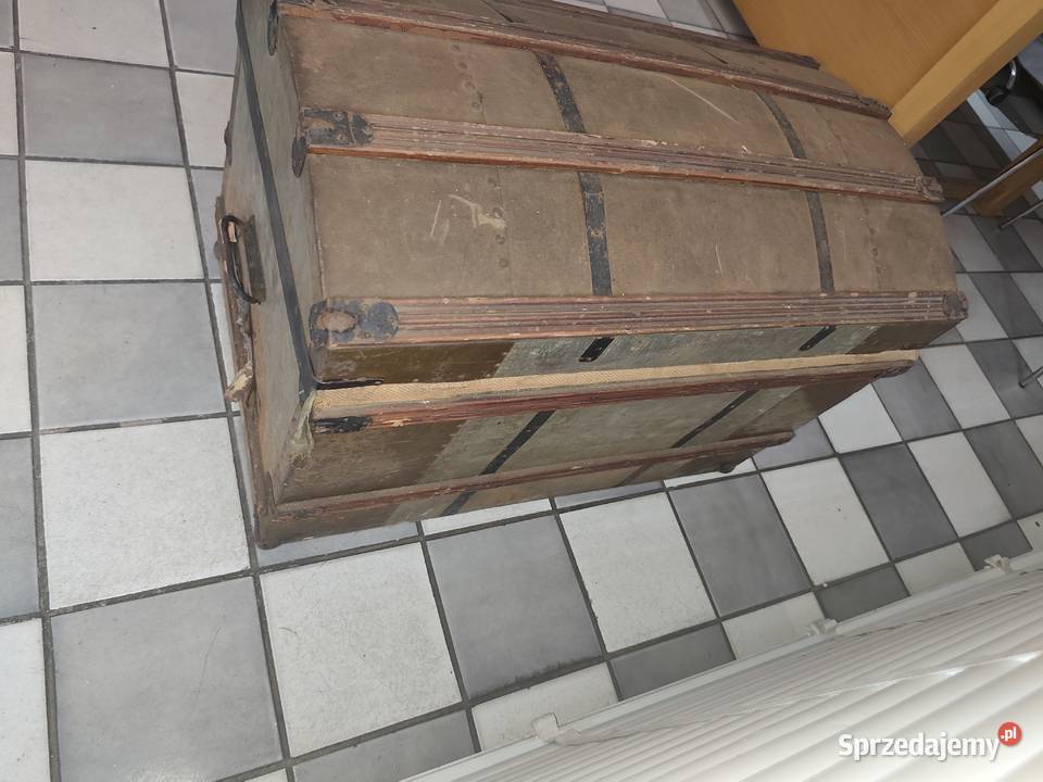 Stara skrzynia podróżna beczkowata wielkopolskie Budzyń