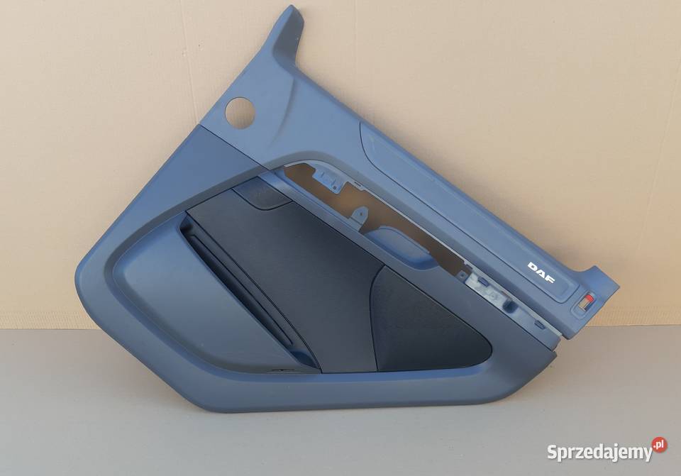 DAF CF EURO 6 TAPICERKA BOCZEK DRZWI PRAWA Trzciel sprzedam