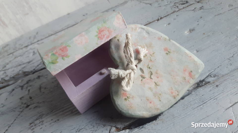Pudełeczko drewniane z serduszkiem ceramicznym mazowieckie Otwock