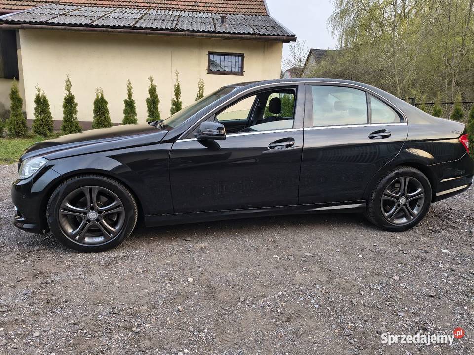 Mercedes c200 18 184 kompresor odtwarzacz DVD sprzedam