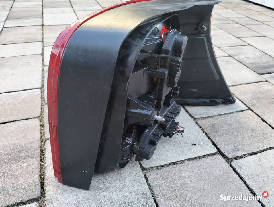 VW Golf IV lampa tyna LEWA Oborniki Śląskie
