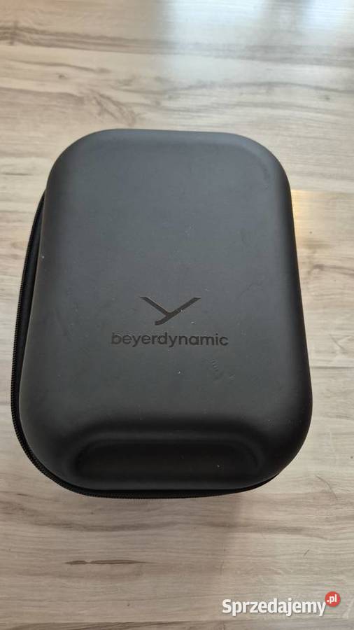 Studyjne słuchawki zamknięte BEYERDYNAMIC DT Poznań