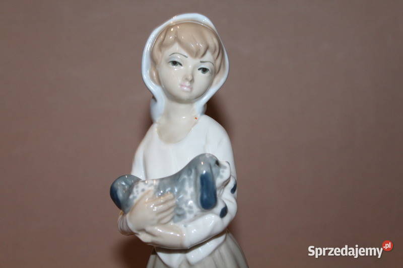 Figurka kobiety z psem Casadees 882