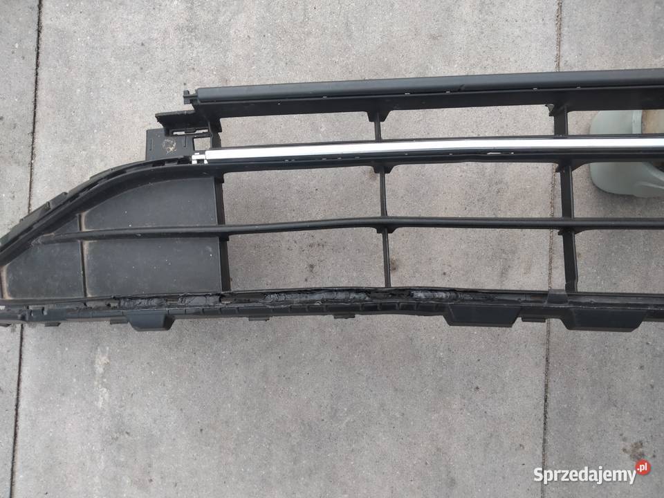 KRATKA Zderzaka dolna ŚRODKOWA VW PASSAT B8 14