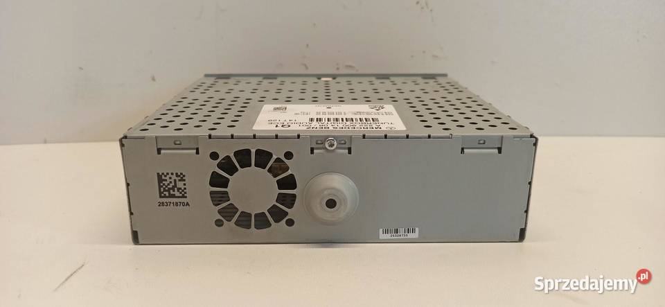 MERCEDES W205 RADIO A2229001408 osobowe