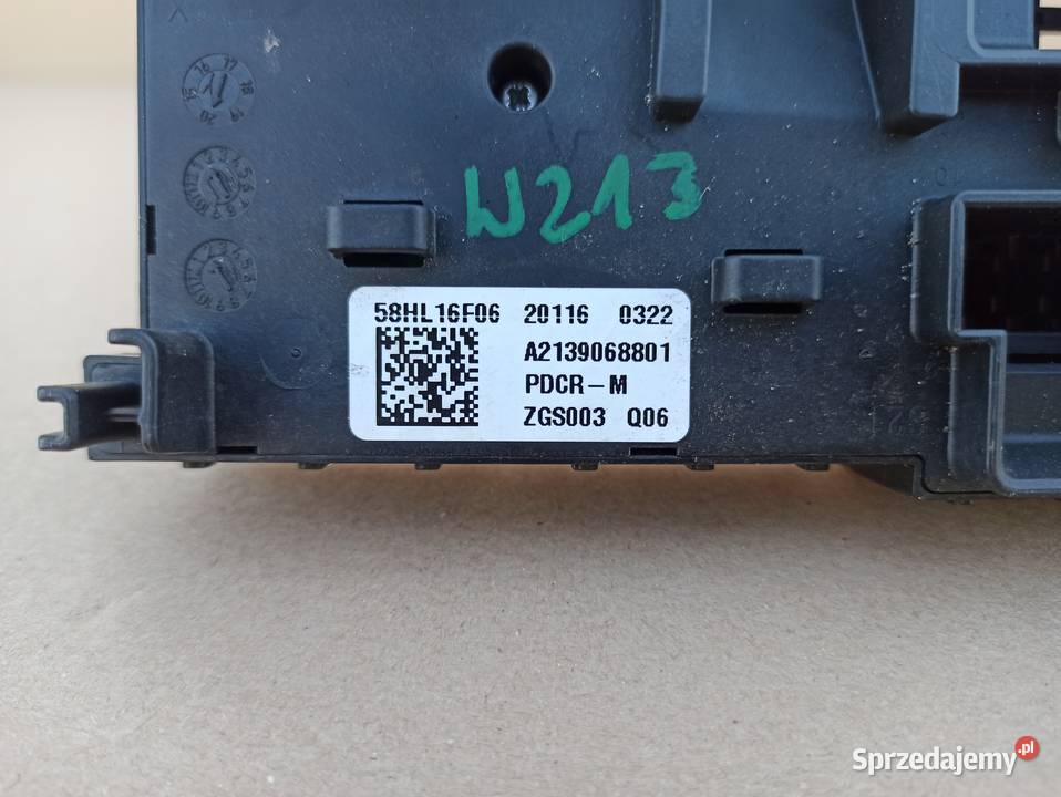 EKLASA W213 SKRZYNKA BEZPIECZNIKÓW A21329068801 Trzciel