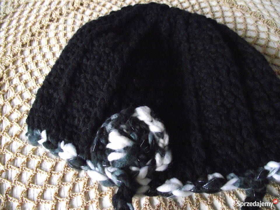 CZARNA CIEPŁA CZAPKA autorskie wykonanie Piła