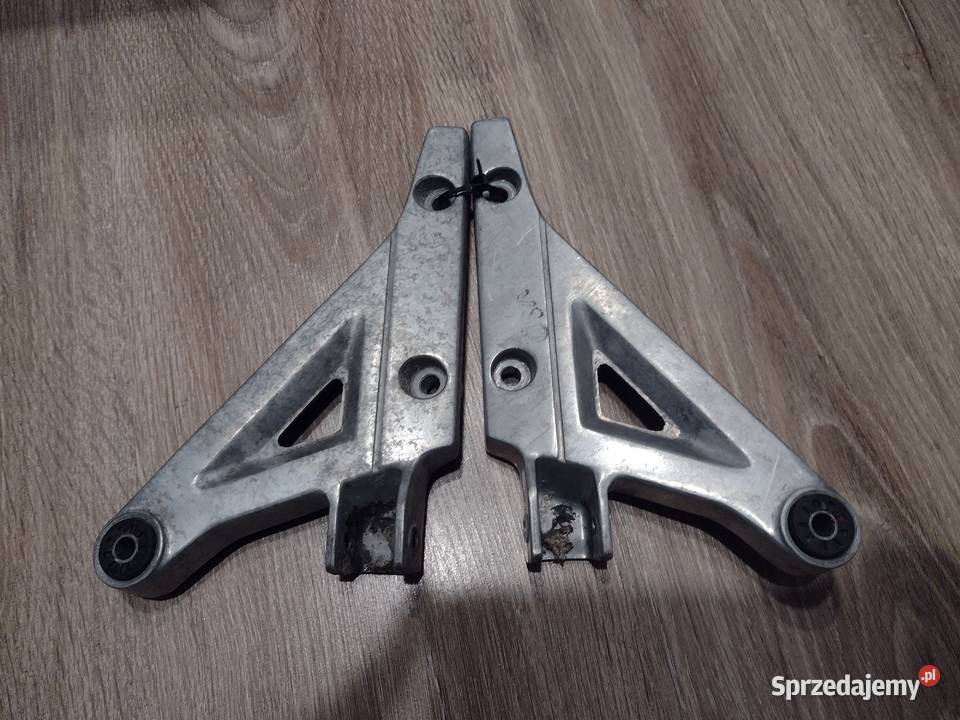 Honda vf 500 magna v30 podnóżki sety mocowania