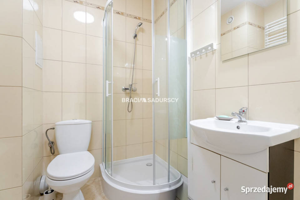 wynajmu mieszkania Kraków 43m 2pok parter sprzedam
