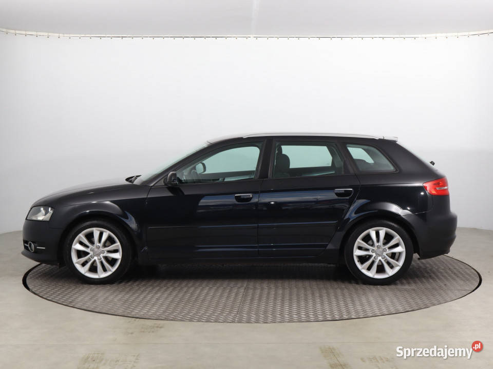 Audi A3 12 TFSI relingi dachowe A3 Bielany Wrocławskie