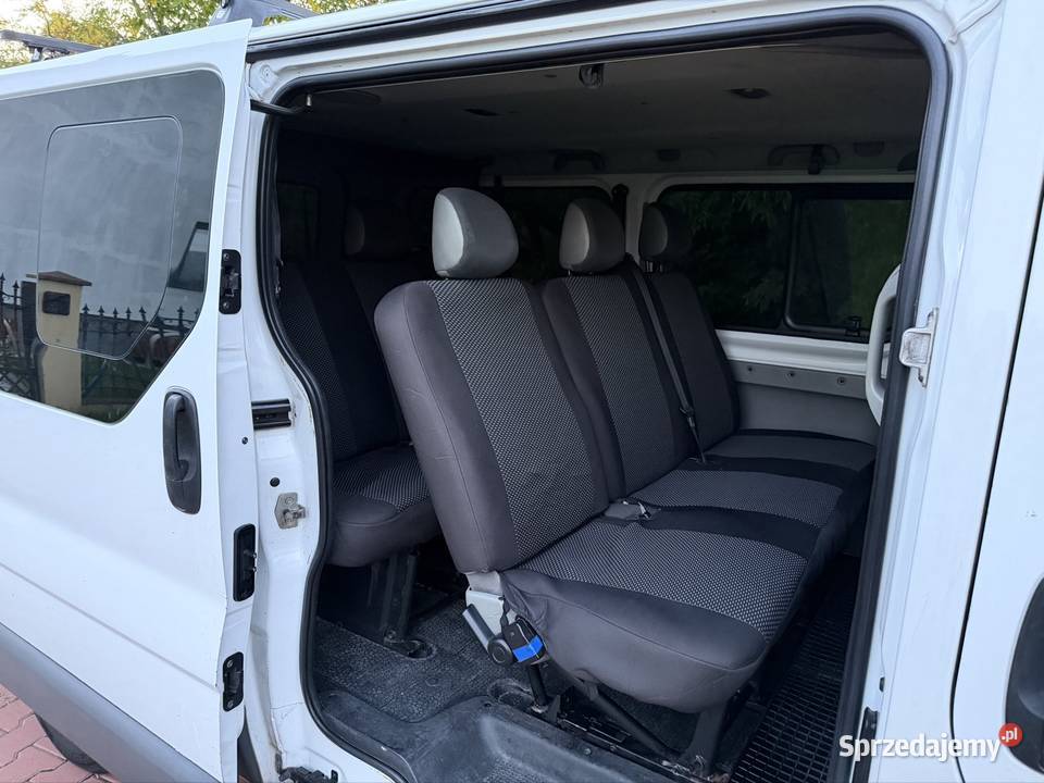 Opel Vivaro long 9 osobowy Ostrowiec Świętokrzyski