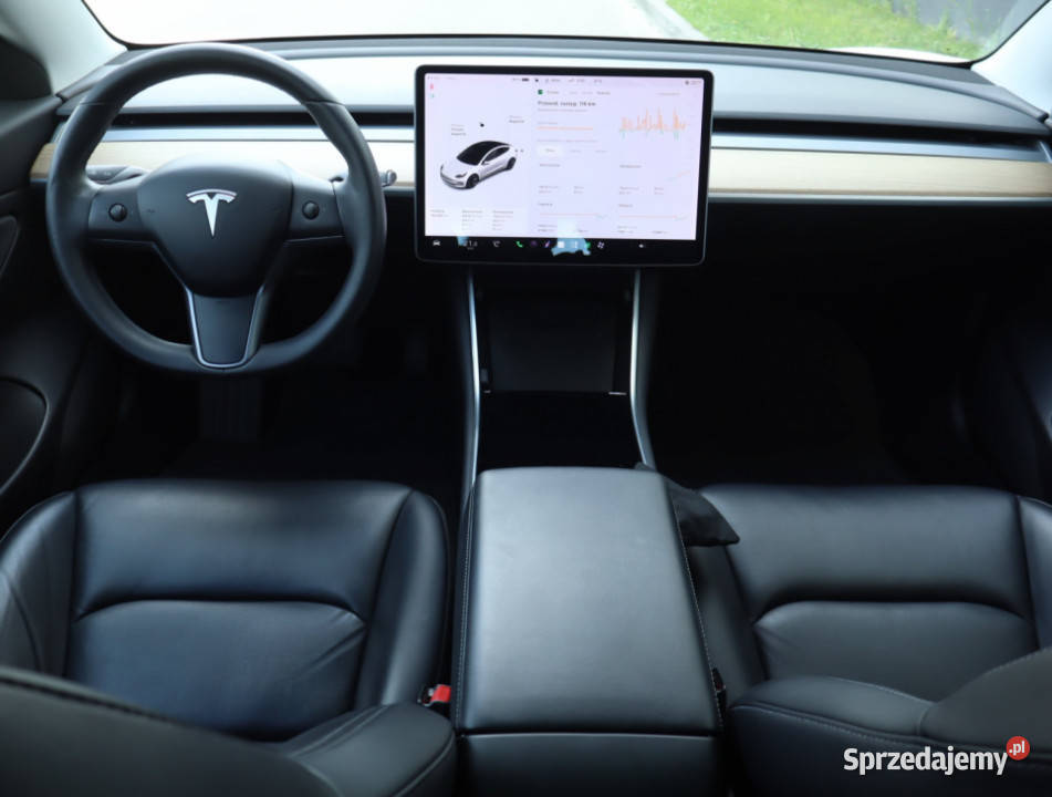 Tesla Model 3 Std Range Plus 52kWh łódzkie Łódź