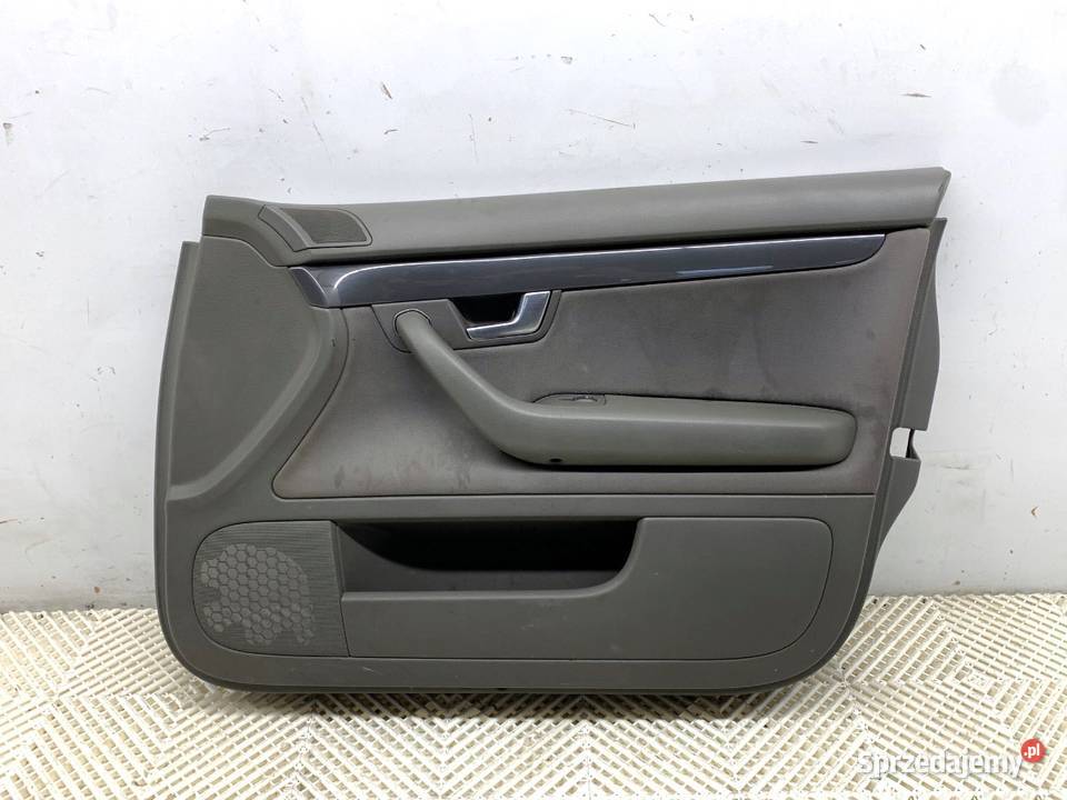 BOCZEK DRZWI PRAWY PRZÓD AUDI A4 B6 Kombi 0005 osobowe Tapicerki samochodowe podkarpackie