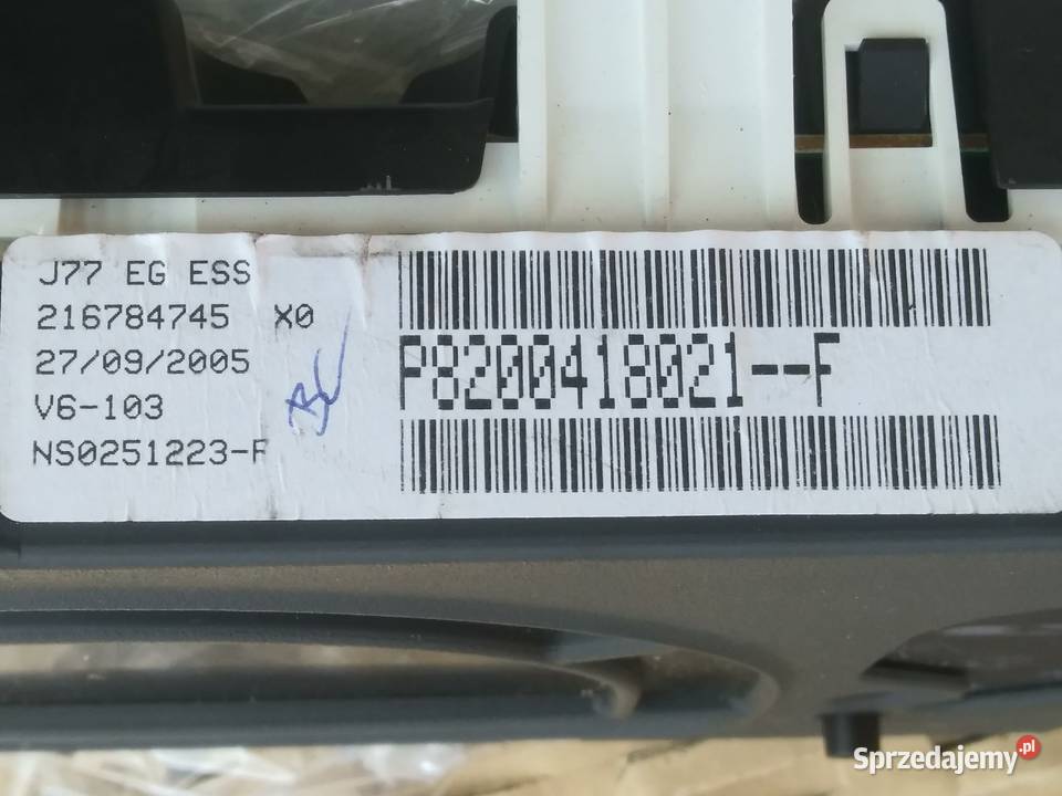 Renault Modus Licznik 8200418021 F Rok produkcji 2005 Dębno