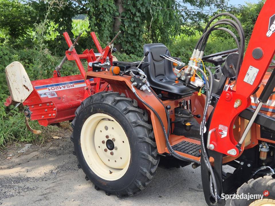 Traktorek YANMAR F16D 16 44 Ładowacz FL250 Małuszyn