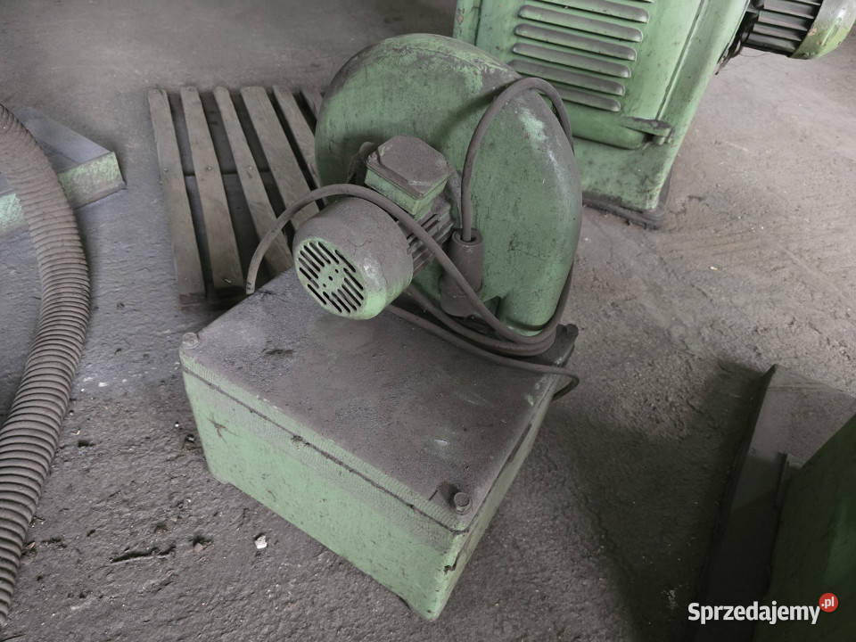 Przemysłowy odciąg pyłu iskier odpylacz 400 V Rok produkcji 1999 Pozostałe wielkopolskie Chotów