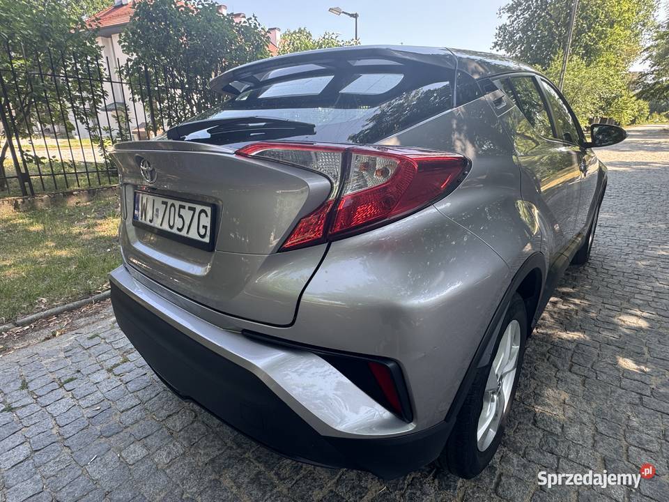 Toyota CHR Salon Warszawa