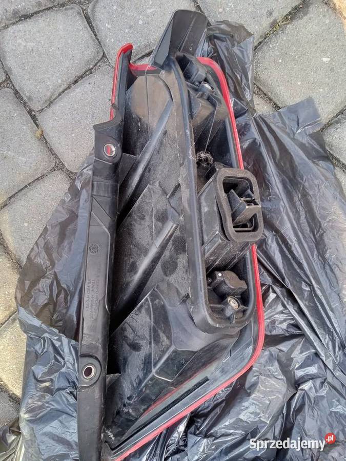 FIAT GRANDE PUNTO LAMPA LEWA TYŁ TYLNA 51701589 Oświetlenie Wodzisław Śląski