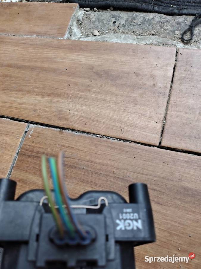 Halogeny cewka ngk u2001 mondeo MK3 mkiii Kłodzko