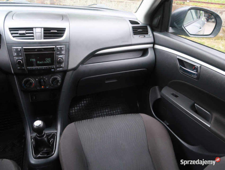 Suzuki Swift 12 Hatchback Katowice